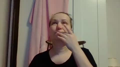 Snapshot of _squirty_pussyyy_ chatting on 23, 2, 2025 Melisa online show from 23, 2, 2025