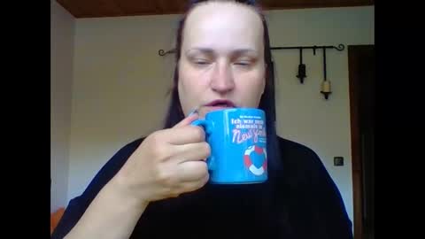 Snapshot of _squirty_pussyyy_ chatting on 15, 9, 2025 Melisa online show from 15, 9, 2025