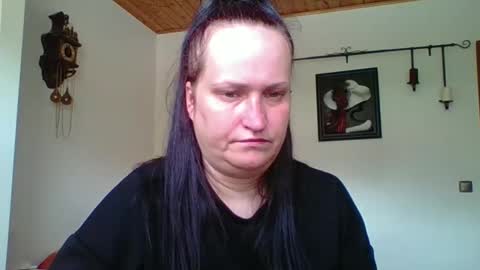 Snapshot of _squirty_pussyyy_ chatting on 16, 9, 2025 Melisa online show from 16, 9, 2025