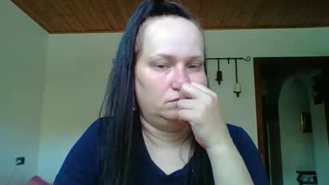 Snapshot of _squirty_pussyyy_ chatting on 22, 9, 2025 Melisa online show from 22, 9, 2025