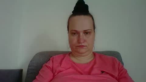 Snapshot of _squirty_pussyyy_ chatting on 10, 10, 2025 Melisa online show from 10, 10, 2025