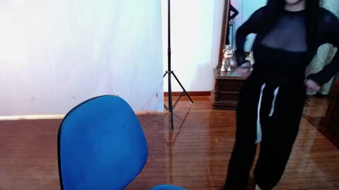 Snapshot of _the_dark_side_of_the_moon_ chatting on 8, 2, 2025 _the_dark_side_of_the_moon_ online show from 8, 2, 2025