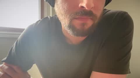 Snapshot of _ur_happy_meal chatting on 25, 2, 2025 DJ online show from 25, 2, 2025