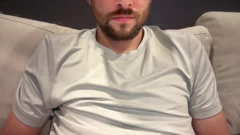 Snapshot of _ur_happy_meal chatting on 17, 11, 2025 DJ online show from 17, 11, 2025