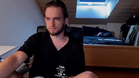Vlad online show from 4, 7, 2026