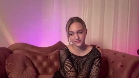  Luna  online show from 25, 6, 2026