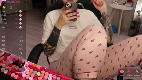 Alis online show from 12, 11, 2025