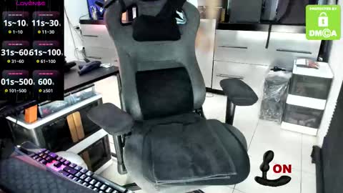 Snapshot of _vix__ chatting on 18, 10, 2025  Vix  online show from 18, 10, 2025