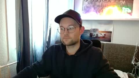 _whoisthatguy_ online show from 18, 5, 2026