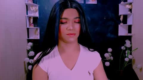 _xxlilly online show from 6, 4, 2026