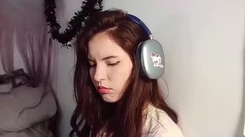 _yourcherrybomb online show from 30, 10, 2025