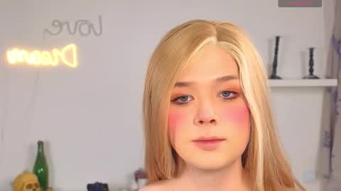 LITTLE FOX online show from 18, 10, 2025