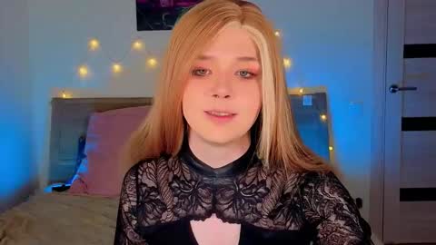 LITTLE FOX online show from 18, 1, 2026