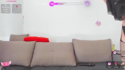 Candice and Mark online show from 25, 10, 2025