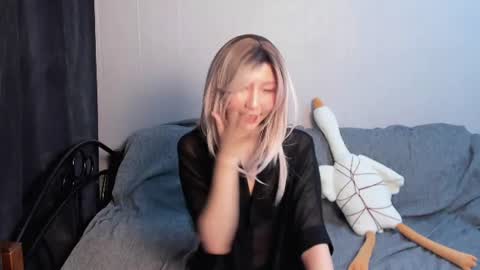 Snapshot of _yuriko chatting on 18, 7, 2026 Mia online show from 18, 7, 2026