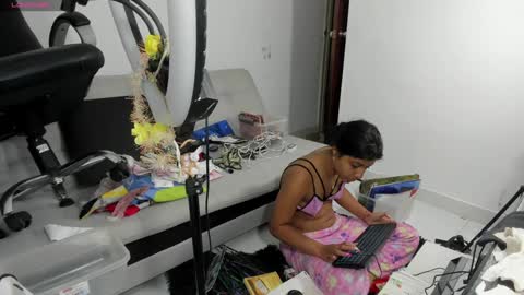 zara online show from 14, 1, 2025