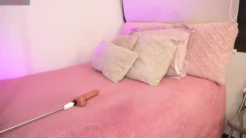 Alexandra  online show from 9, 3, 2025