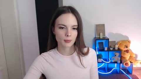 a_ariella_ online show from 30, 10, 2025