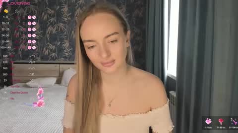 Snapshot of a_delina chatting on 4, 3, 2026 Adelina online show from 4, 3, 2026