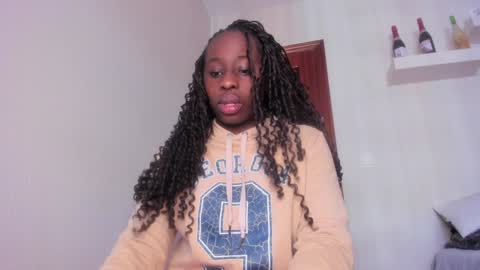 Snapshot of aafricaaa chatting on 4, 2, 2025 Sara online show from 4, 2, 2025