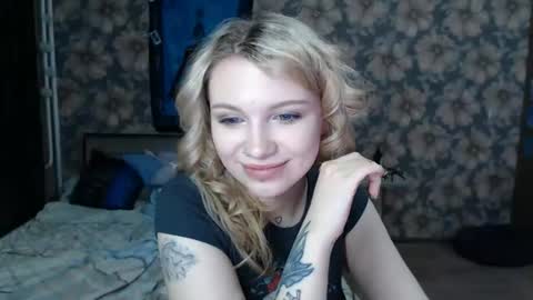Snapshot of aalicebubble chatting on 24, 2, 2025 Alice online show from 24, 2, 2025