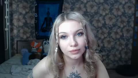 Snapshot of aalicebubble chatting on 4, 3, 2025 Alice online show from 4, 3, 2025
