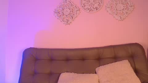 aaliyah__1 online show from 7, 2, 2026