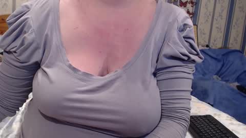 NINA online show from 30, 9, 2025