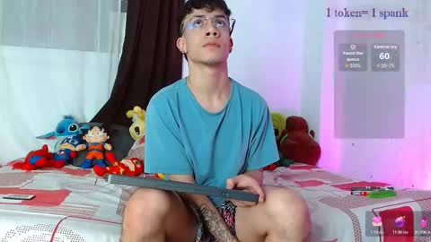 aaron online show from 30, 11, 2025