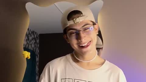 Aaron Ezequiel online show from 16, 9, 2025