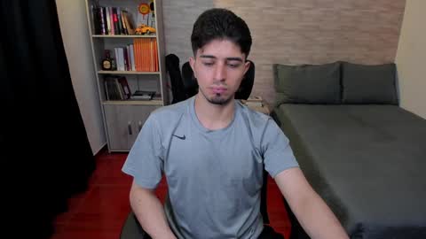 Aaron online show from 7, 12, 2024