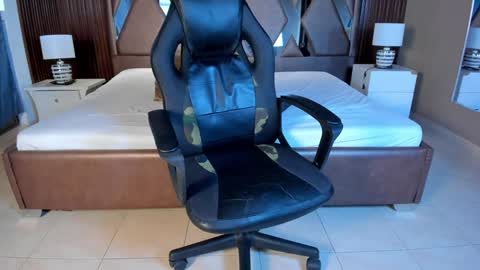 Aaron online show from 5, 12, 2024