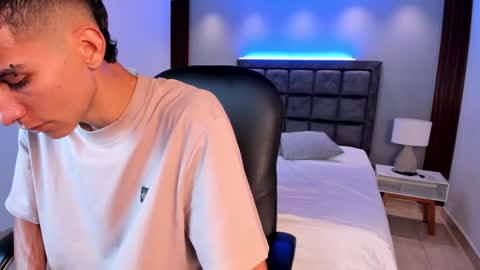 Aaron online show from 4, 3, 2026