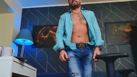 Aaron online show from 18, 9, 2025