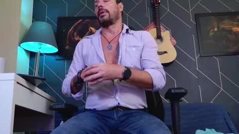 Snapshot of aaronbomer chatting on 20, 2, 2026 Aaron online show from 20, 2, 2026