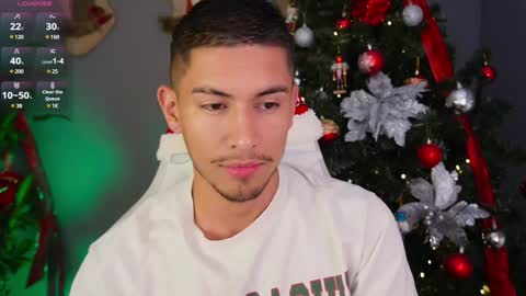 Snapshot of aaronfox_ chatting on 25, 12, 2024 AARON online show from 25, 12, 2024