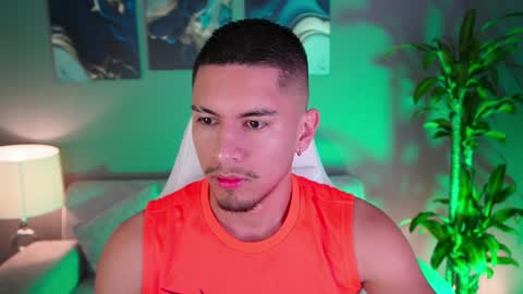 Snapshot of aaronfox_ chatting on 18, 1, 2025 AARON online show from 18, 1, 2025