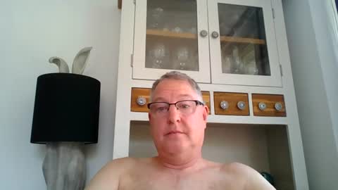 Aaron online show from 16, 6, 2026