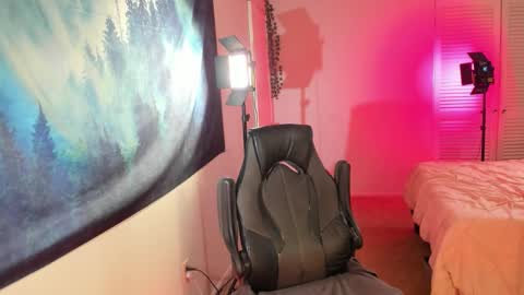 Abbie  Morgan online show from 2, 11, 2025