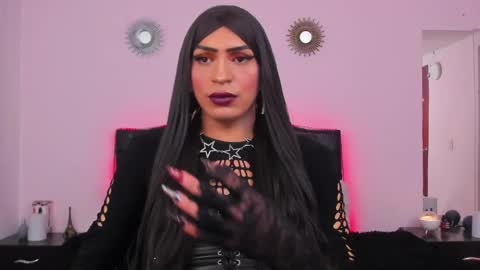 Abbigail Fuster  online show from 10, 2, 2025