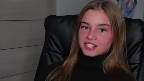 Snapshot of abby_laker chatting on 17, 12, 2024 ABBY LAKER online show from 17, 12, 2024