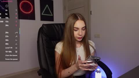 Snapshot of abby_laker chatting on 4, 3, 2025 ABBY LAKER online show from 4, 3, 2025