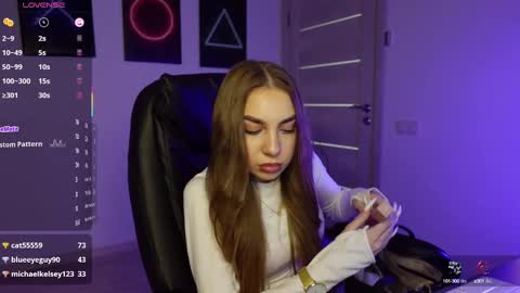 Snapshot of abby_laker chatting on 5, 3, 2025 ABBY LAKER online show from 5, 3, 2025