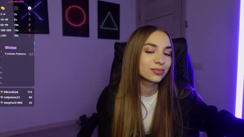 Snapshot of abby_laker chatting on 8, 3, 2025 ABBY LAKER online show from 8, 3, 2025