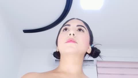 Snapshot of abby_pratt chatting on 17, 12, 2025 Abby online show from 17, 12, 2025