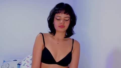 Abby Saenz online show from 14, 12, 2024