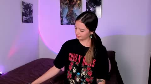 Abby Saenz online show from 31, 3, 2026