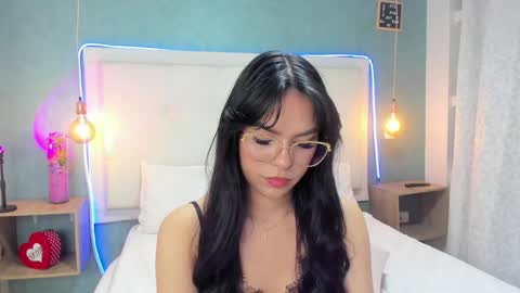 Snapshot of abbydixon1 chatting on 11, 1, 2025 Abby Dixon online show from 11, 1, 2025