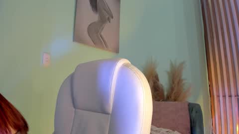 Snapshot of abbyjacksonn_ chatting on 13, 10, 2025 ABBY online show from 13, 10, 2025
