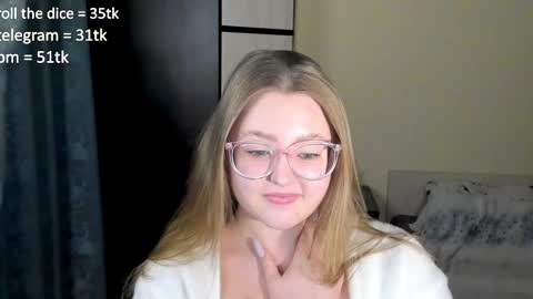 Snapshot of abbywyte chatting on 5, 1, 2025 Abby Stream at Sat Sun Mon Fri online show from 5, 1, 2025